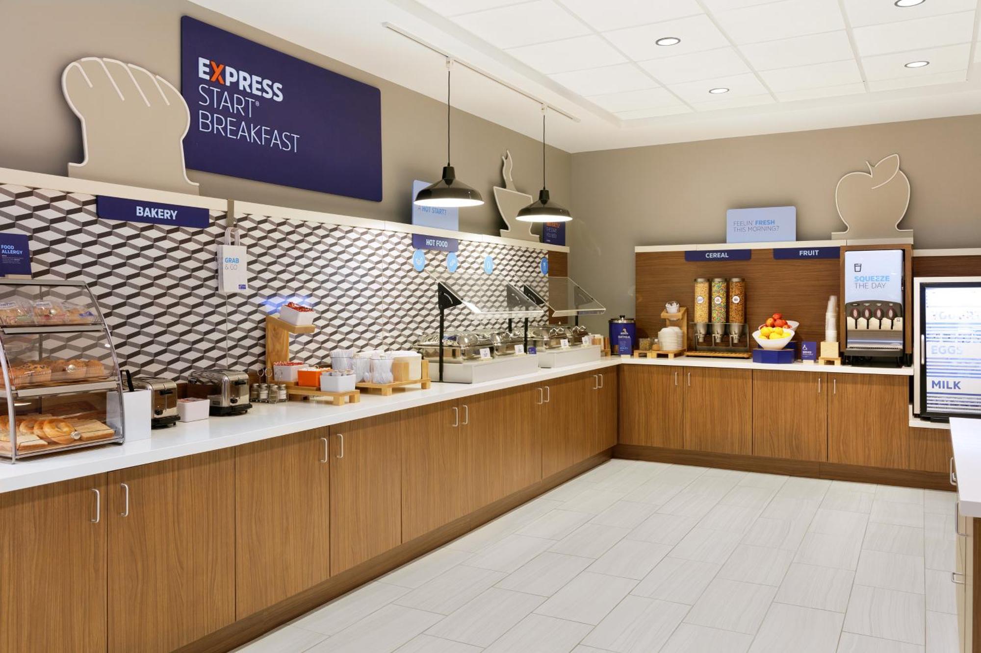 Holiday Inn Express Fresno River Park Highway 41 By Ihg Eksteriør bilde