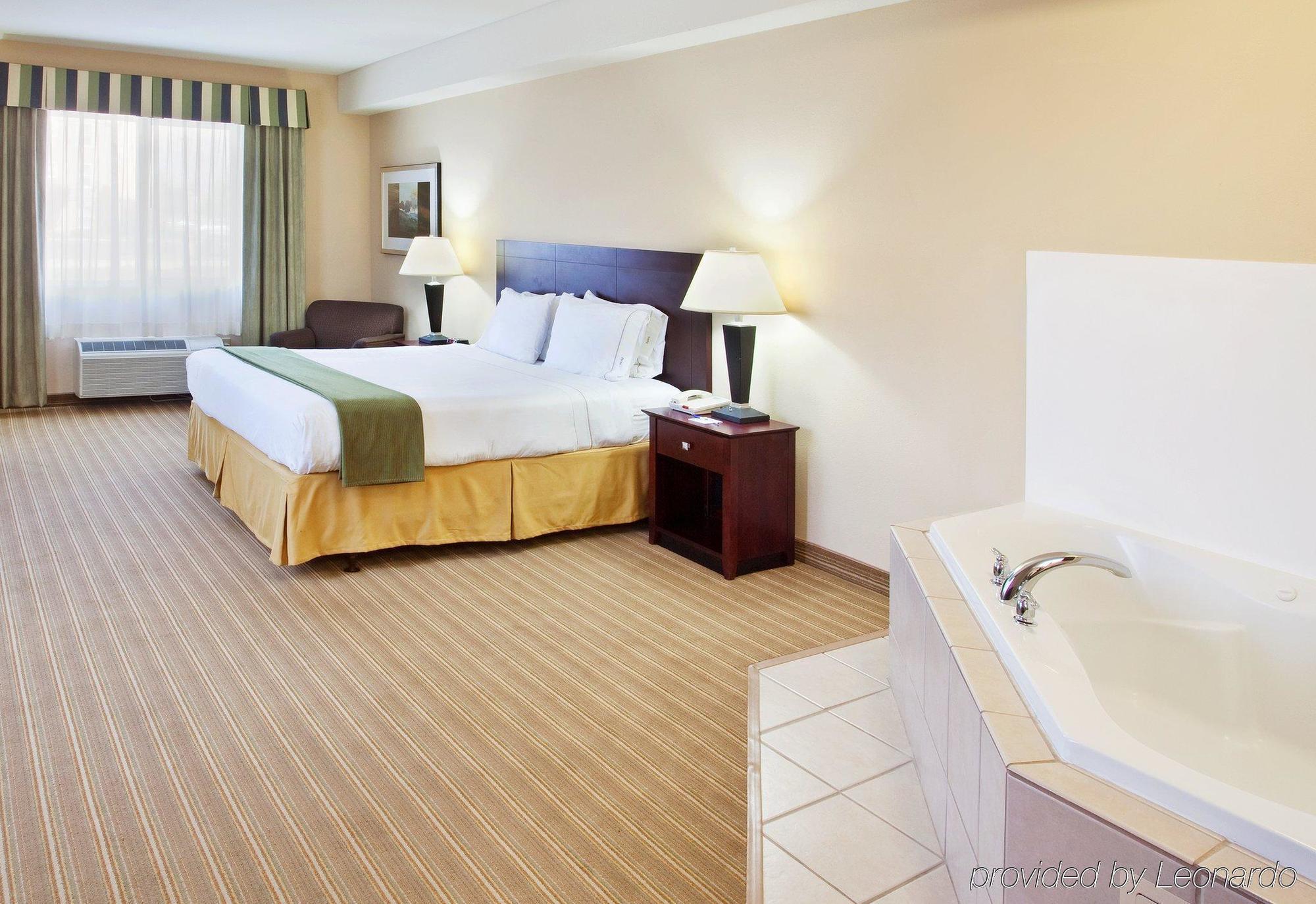 Holiday Inn Express Fresno River Park Highway 41 By Ihg Eksteriør bilde