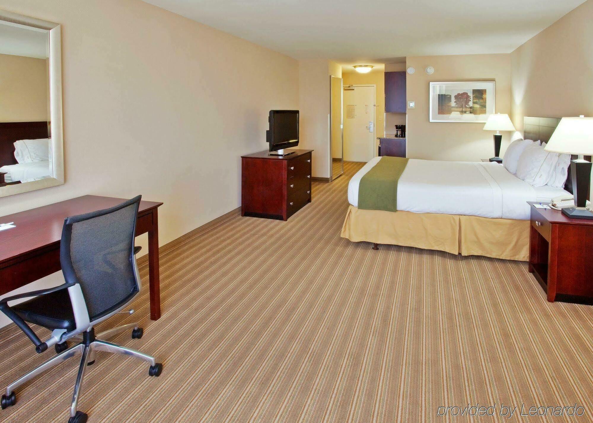Holiday Inn Express Fresno River Park Highway 41 By Ihg Rom bilde